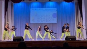 The Black Eyed Peas - Let's Get It Started dance