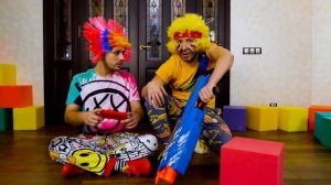 Смешные видео для мальчиков. Нерферы - Как в Кино! Игры стрелялки с Бластерами Нерф.