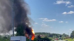 Кадры из Свердловской области, где на газовой заправке прогремел мощный взрыв