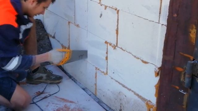 БОЛЬШОЙ ГАРАЖ ЗА КОПЕЙКИ ЧАСТЬ №3\ СТАВИМ ДВЕРЬ \ ГАРАЖ МЕЧТЫ смотреть онлайн