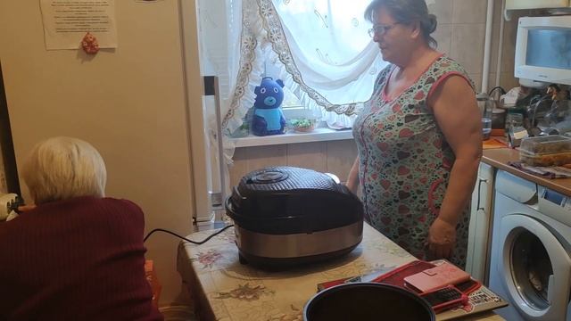 Тестируем мультиварку. Готовим картошку и овощи напару