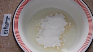Порционная пицца с солеными огурцами без томатов