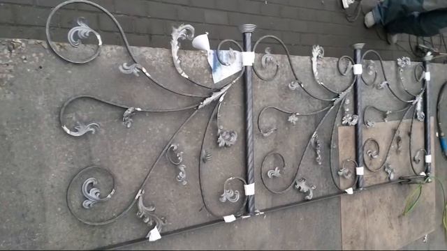 Холодная ковка  Лестница с коваными перилами своими руками