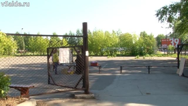 В Верхней Салде занялись ликвидацией стихийной торговли смотреть онлайн