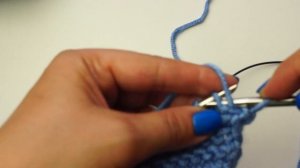 Изнаночные петли классическим способом