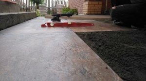 Технология укладки керамогранита на полусухой раствор.