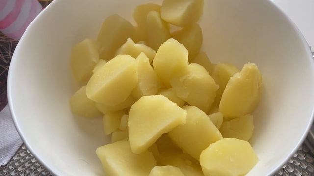 ОСЕНЬ на ПОРОГЕ или ОСЕТИНСКИЕ ПИРОГИ /САМЫЙ ПРОСТОЙ ПИРОГ смотреть онлайн