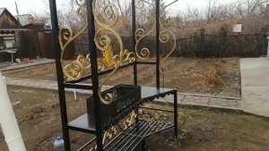 Мангал своими руками из профтрубы с крышей