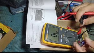 Fluke 15B MAX Degital multitester