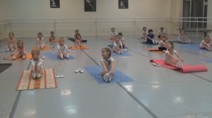 8 Часть.Урок балета для детей. Развитие данных у детей. Первые шаги в хореографии. Растяжка