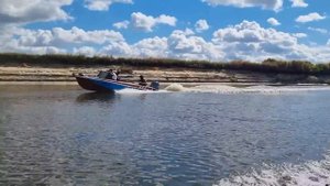 Осенняя рыбалка на реке Припять большой и весёлой компанией. Ловля щук, сомов и судаков.
