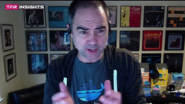 How Docker Is Lowering Friction, Increasing Security & Visibility For Developers смотреть онлайн