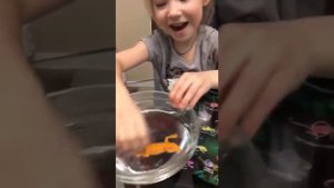 Волшебные Ящерицы изменяющие цвет в воде, из серии Юный натуралист, (распаковка)