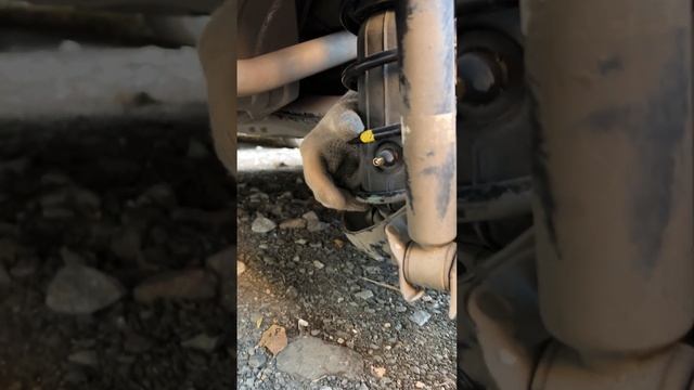 Установка пневмобаллонов в задние пружины Honda Fit Shuttle смотреть онлайн