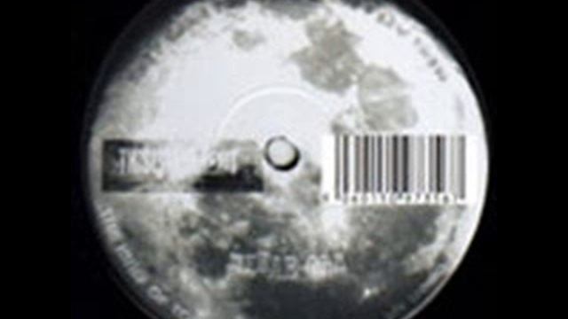 They Came From The Stars, I Saw Them - Moon Song (Holy Ghost! Remix) смотреть онлайн