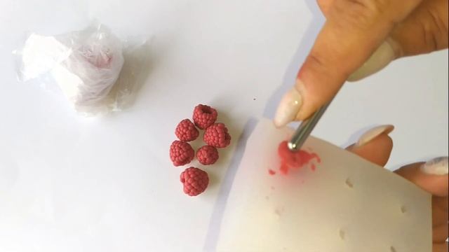Мастер класс Полая малина из полимерной глины