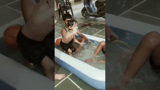 Aaj blue hai Pani Pani #babyvideo#cutebaby #status #viral смотреть онлайн