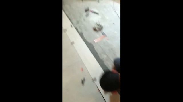 ТОЛЬКО ТАК НАДО КЛАСТЬ КАФЕЛЬ НА ПОЛ. КЛАДКА КАФЕЛЯ НА ПОДГОТОВЛЕННУЮ ПОВЕРХ НОСТЬ 2020