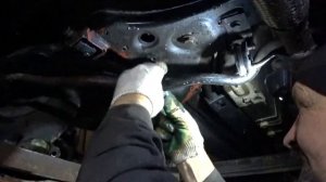 Замена резиновых втулок на тяге поперечной устойчивости FIAT