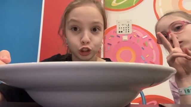 Влог выпускной 4 класса! |Нитро мороженое\батуты\гелий\чаепитие \и многое другое| смотреть онлайн