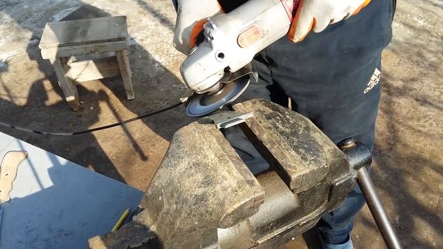 Making a knife / a knife from an old circular saw / DIY смотреть онлайн
