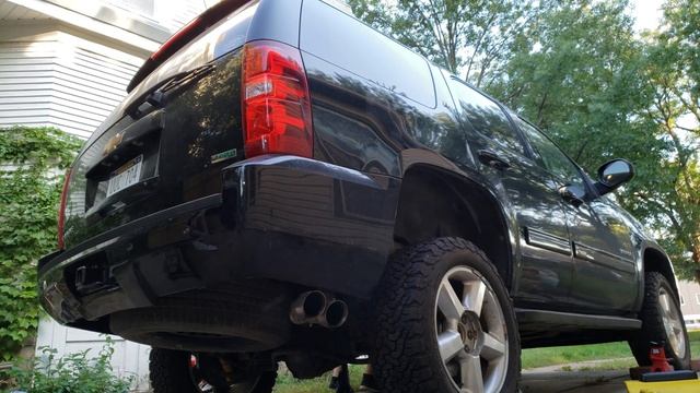 2011 Tahoe LT 5.3L v8 Magnaflow muffler and SLP resonator delete смотреть онлайн