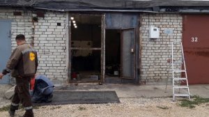 Ремонт гаражных ворот или реставрация ворот.   restoration of the gate