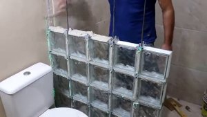 Перегородка в душевой