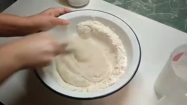 10 МИНУТ и Вкуснейшее Тесто Для Пиццы как В Пиццерии Готово. Тонкое и Ароматное!