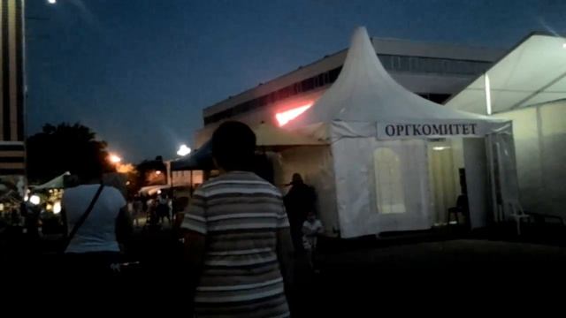 Ессентуки. Вечерняя прогулка у бесчашного фонтана. смотреть онлайн