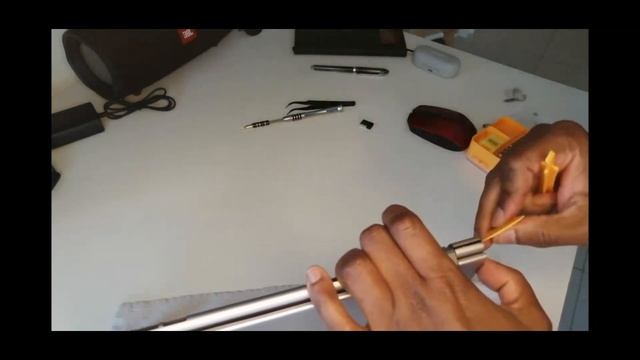 Fixing a Flickering Lenovo Yoga 730 Screen смотреть онлайн