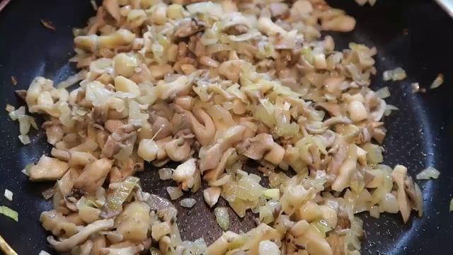 Запечённый картофель под сырной корочкой. Рецепт картофельной запеканки с грибами
