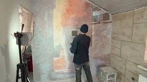 VENETIAN PLASTER STUCCO Венецианская штукатурка в руках художника.