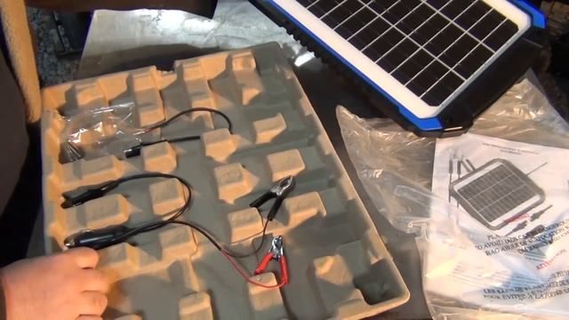 Solar powered battery charger and tender by Suner power unboxing part 1 смотреть онлайн