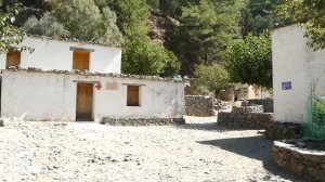 Hiking Samaria Gorge || Crete, Greece