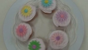 Украшение капкейков кремом и готовым декором "Сахарная Вуаль"