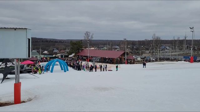 Аквашоу!!! Закрытие горнолыжного сезона 2023. Красная гора. Город Ковров. смотреть онлайн