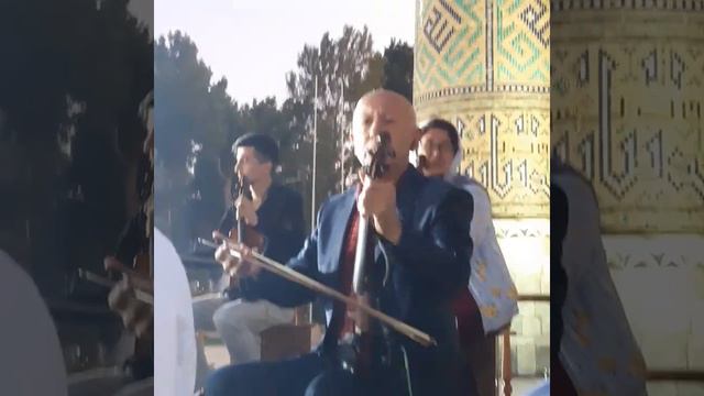 Ustoz san'atkor Abduhoshim Ismoilov Registonda "munojot" "муножот" kuyini ijro qildilar!