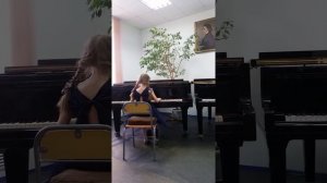 Марш Ф.Э.Бах, Первая утрата, Этюд К.Черни