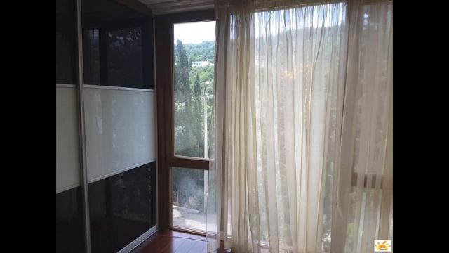 Продается двухуровневая четырехкомнатная кварт... смотреть онлайн