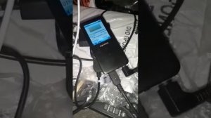 как слушать музыку с карты памяти и жесткого диска на муз центре с радио .?