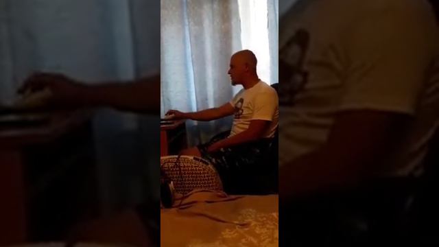 БЕЛЫЙ КРУТО ЗАЧИТАЛ РЭП 2 смотреть онлайн