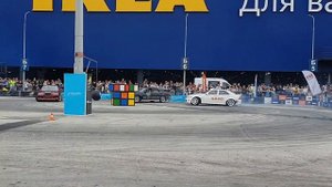 Дрифт у ТЦ МЕГА Екатеринбург