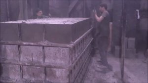 Распалубка форм для блоков из пенобетона