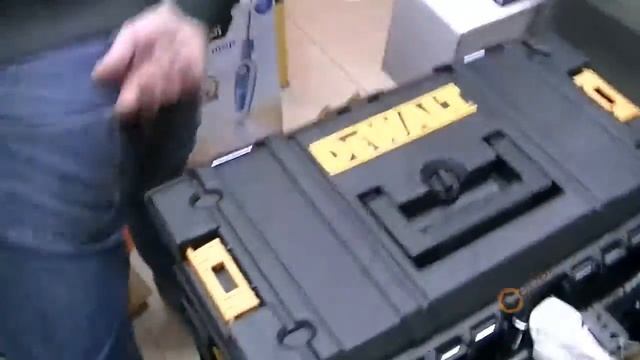 Комплект куфари за инструменти DeWalt 1-70-349 (DWST08210) - 3бр смотреть онлайн