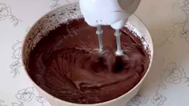Шоколадный торт? Қазақша рецепт. Өте оңай шоколадты торт. #десерт #торт #шоколадный смотреть онлайн