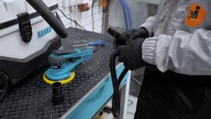 Инструкция: подключение шлифмашинки HANKO OS 150A1 к пылесосу HANKO VC-30EP