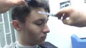 Техника стрижки мужской челки