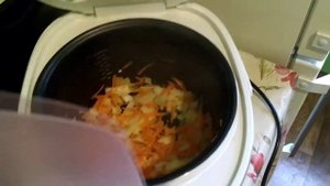Сырный суп с курицей в мультиварке