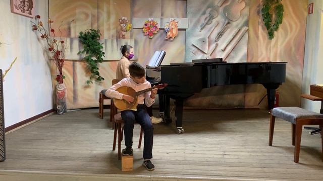 Русская народная песня "Посею лебеду", обр. В. Лаптева, исполняет Иотов Иван смотреть онлайн